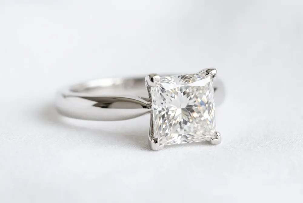 With its crisp square silhouette and 57 precision-cut facets, the princess cut delivers extraordinary light performance for those who love modern geometry and brilliant sparkle.