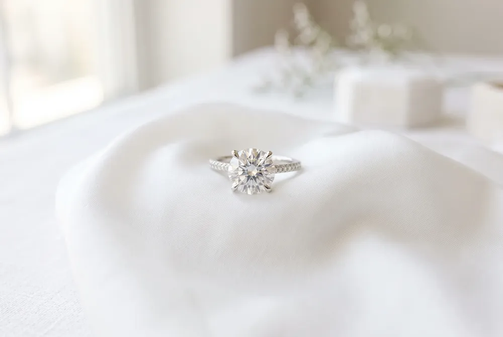 Vintage-inspired sunflower designs utilize delicate milgrain edging to achieve a refined balance of archival character and modern sparkle.