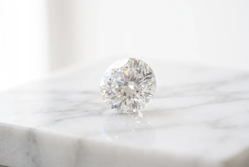 Gain expert insight into the nuances of diamond valuation to select an exquisite stone that aligns perfectly with your aesthetic and personal investment goals.