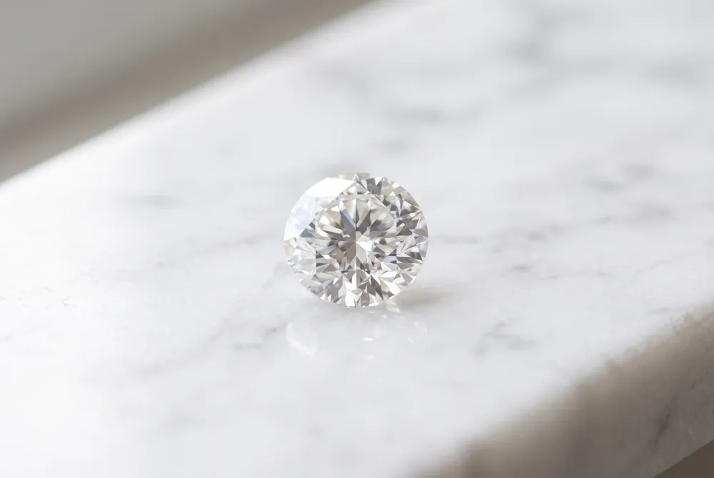 Our commitment to technical excellence ensures every stone is perfectly proportioned to optimize brilliance and create a truly harmonious silhouette.