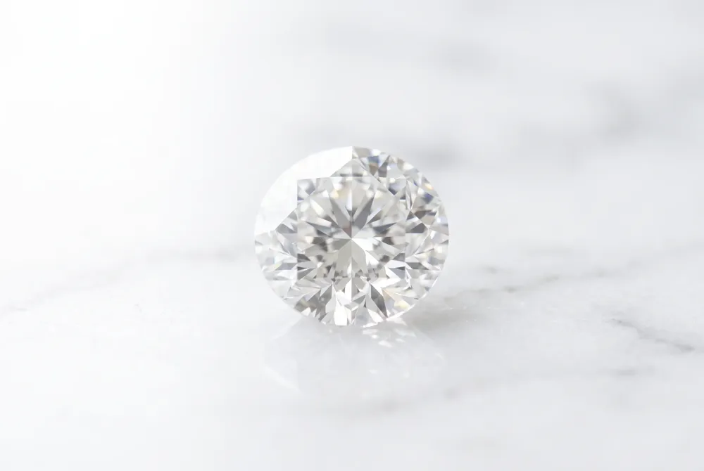 Ensure your heirloom-quality ring stands the test of time by selecting the perfect setting to highlight your stone's unique shape and structural integrity.