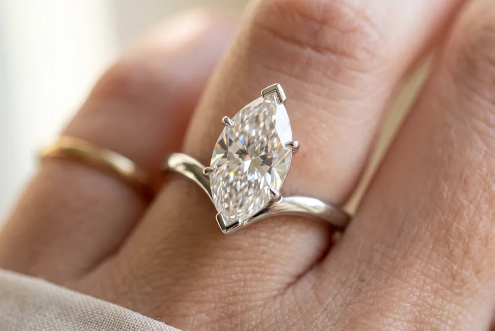 A V-shaped prong or bezel setting protects the vulnerable pointed tips of your marquise diamond while preserving the elegant silhouette that makes this cut so captivating.