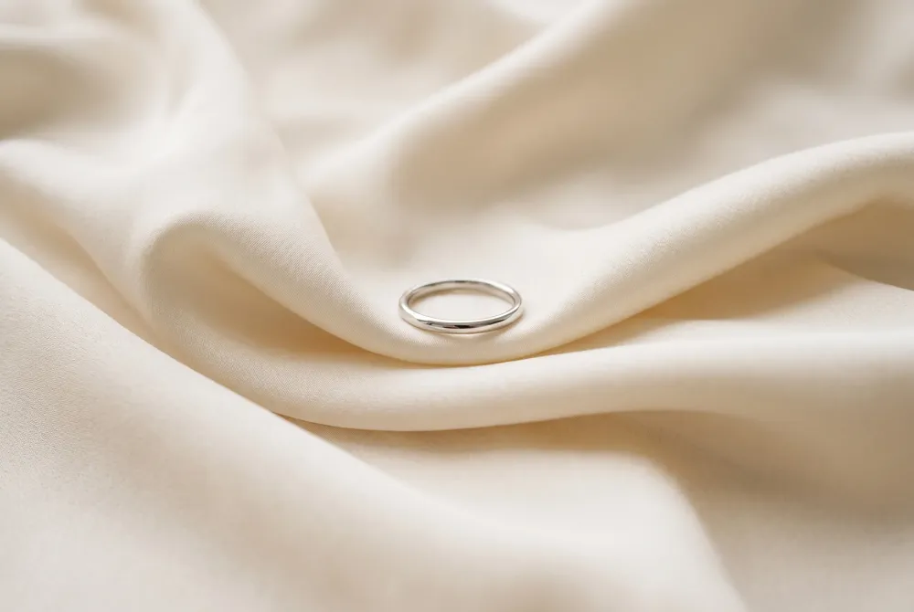 Embrace the flattering effect of the marquise shape, as its graceful length lends a slender, refined appearance to the hand.