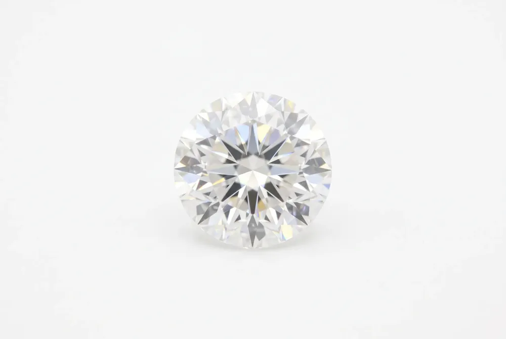 Elevate your center stone with a meticulously crafted halo designed to amplify its visual presence and create a breathtaking display of radiant light.