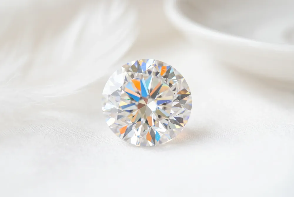 Discover how the geometric elegance of a princess cut highlights the unique light performance and character of these exquisite gemstones.