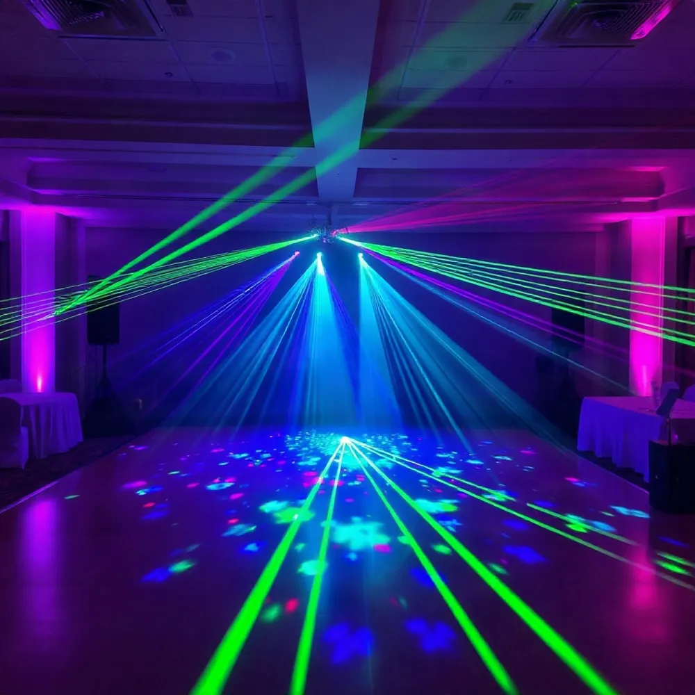 Kies voor All Star Entertainment als jouw full-service partner en ervaar een stressvrij feest met perfect afgestemd licht, geluid en de ultieme WoW-factor.
