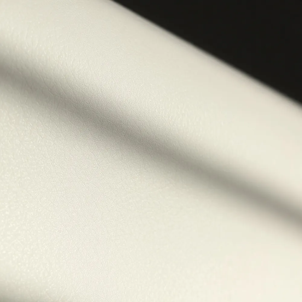 Premium full-grain leathers mature with a distinct character, creating a visual ledger of your journey that improves beautifully with the passage of time.